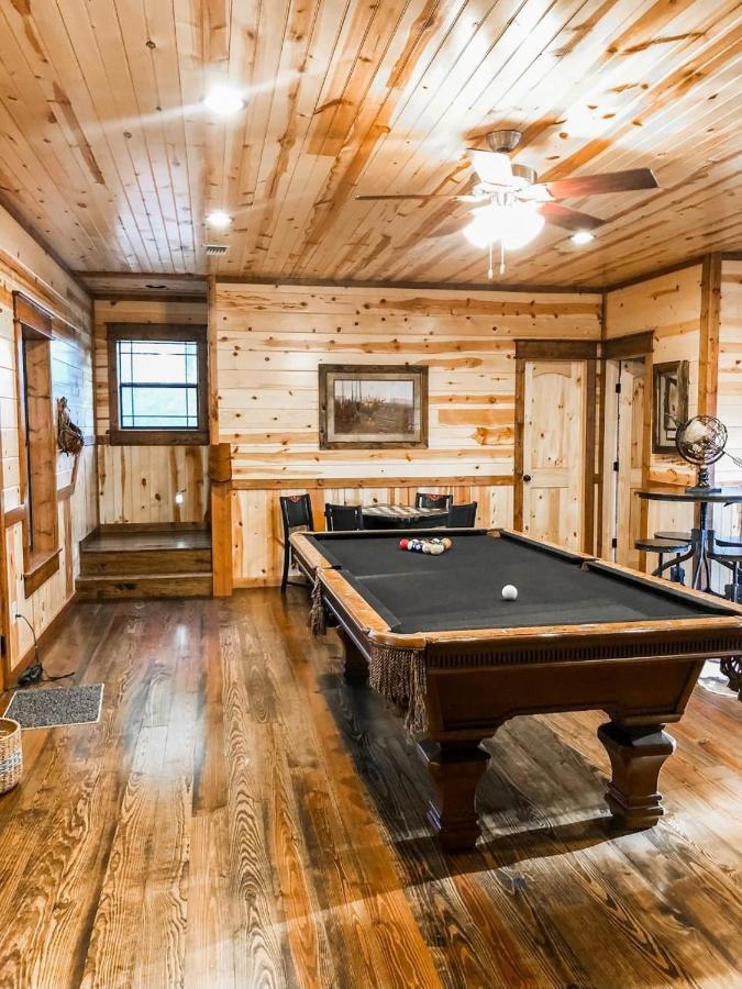 Stone Mountain Lodge 5000Sqft 6 Bed Game Room Pool Table Hot Tub Broken Bow Exterior foto