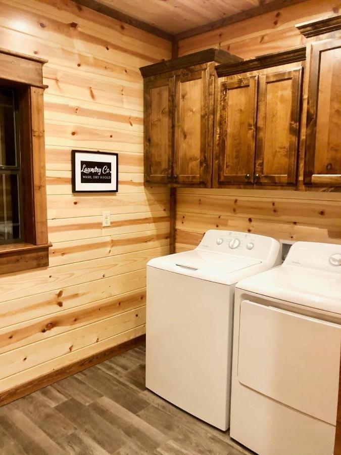 Stone Mountain Lodge 5000Sqft 6 Bed Game Room Pool Table Hot Tub Broken Bow Exterior foto