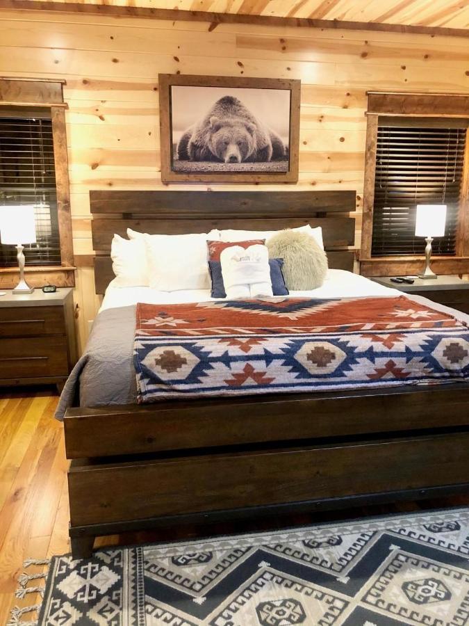 Stone Mountain Lodge 5000Sqft 6 Bed Game Room Pool Table Hot Tub Broken Bow Exterior foto